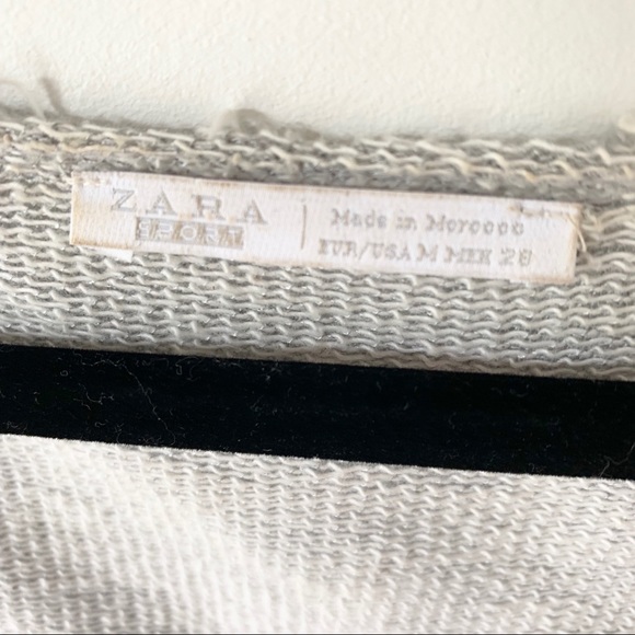 Zara V-neck Knit Top - Picture 2 of 3